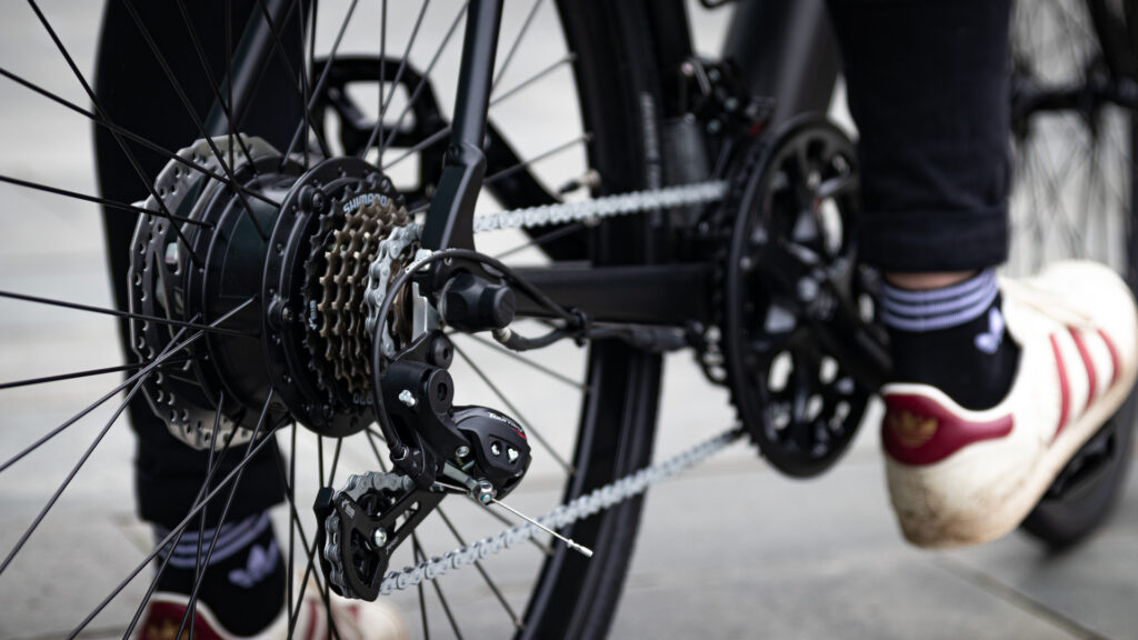 Shimano gears on the Avaris Ebike